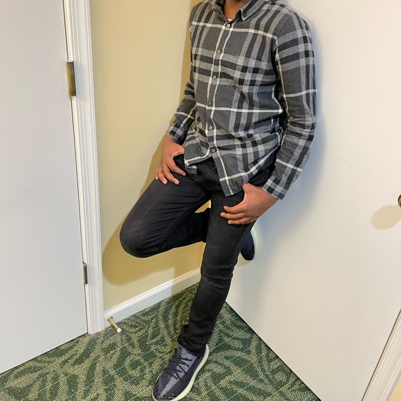 Boys Burberry button down shirt - Picture 7 of 7